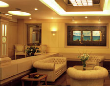Hotel Holiday Suites