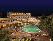 Hotel Ruby Red Regal